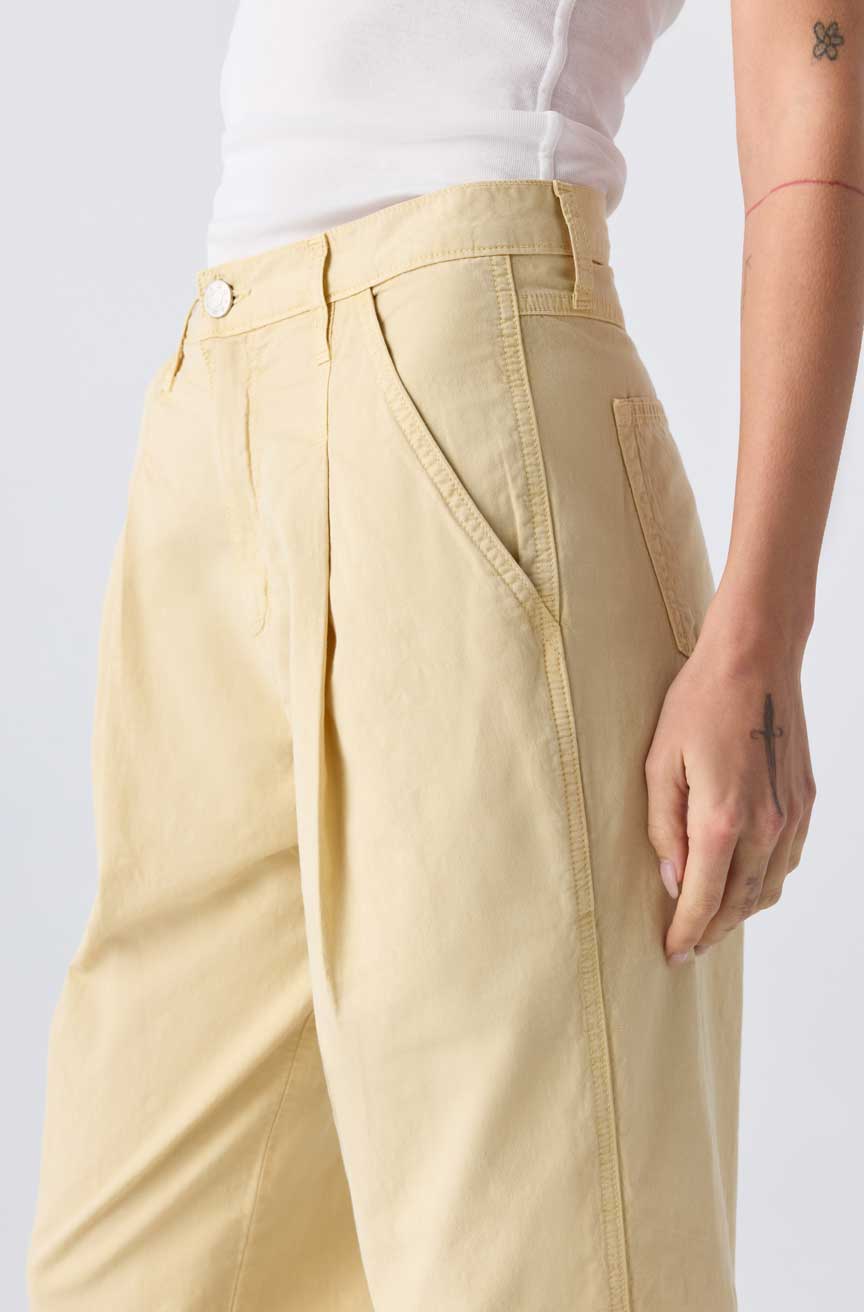 AMO Denim | Josephine in Creme Brulee