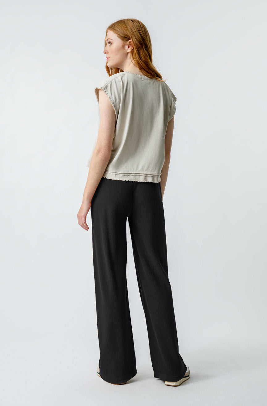 AMO Denim Feather Pima Muscle Tee in Pumice