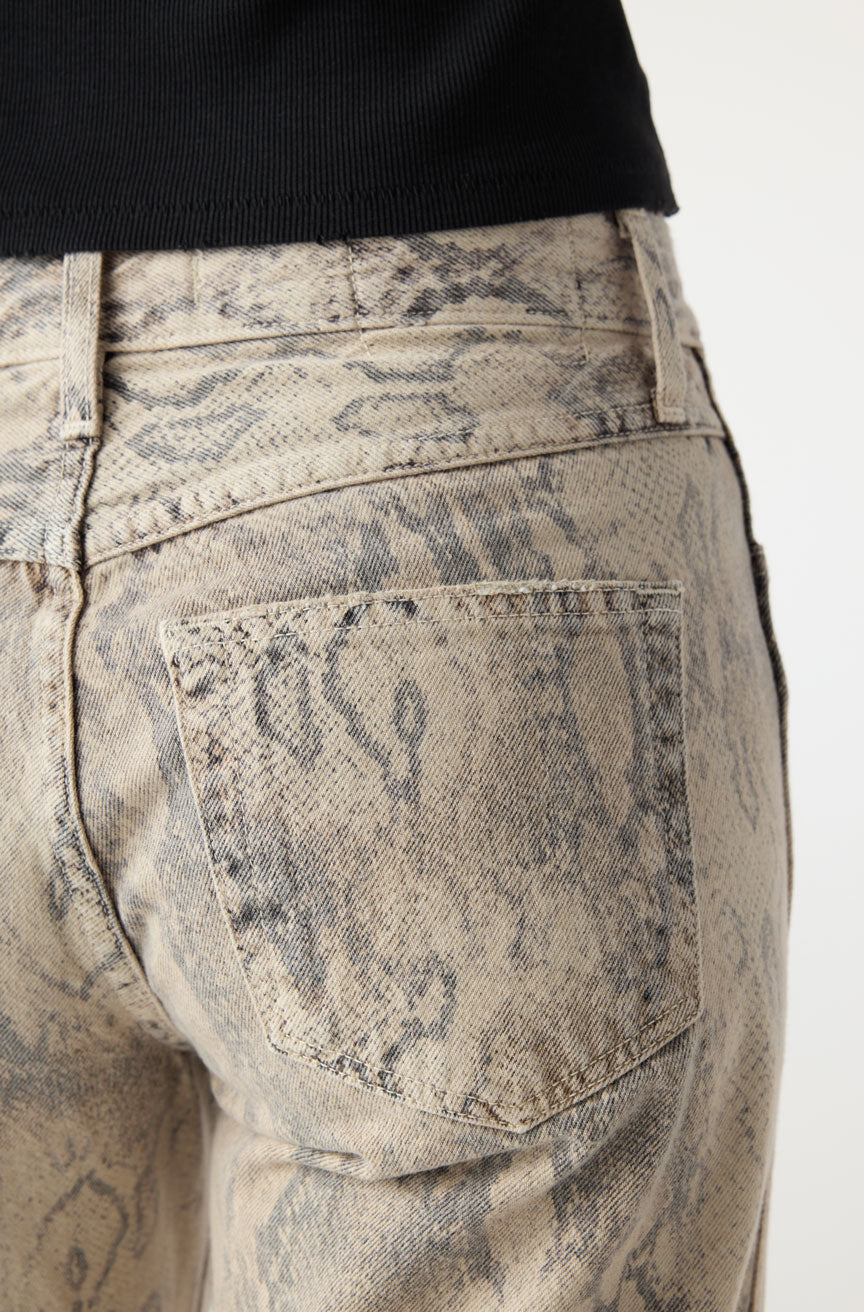 AMO Denim | Billie in Python