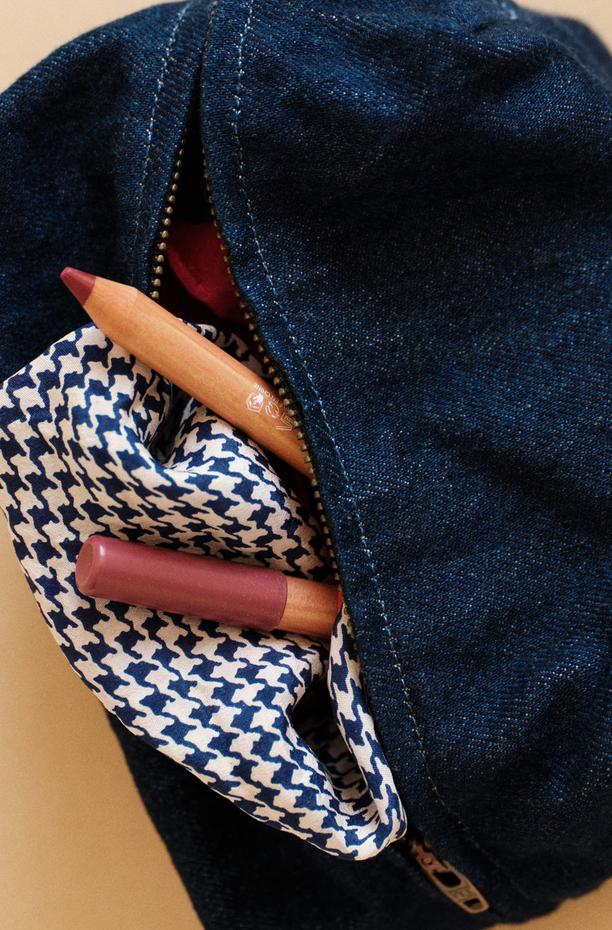 AMO Denim | Touch Up Bag in Overnight