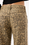 Billie <br> Leopard