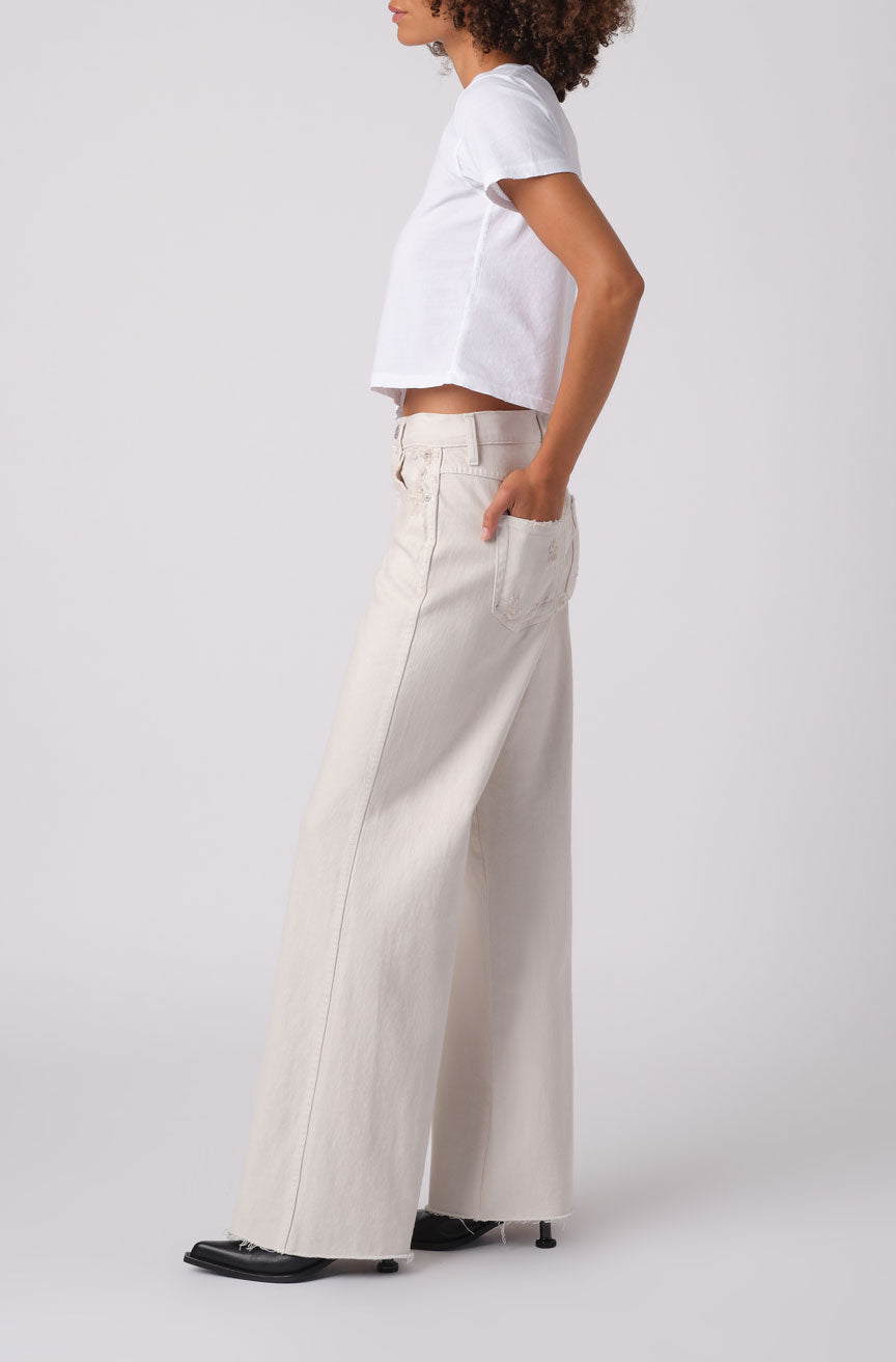 AMO Denim Frida in White Oak