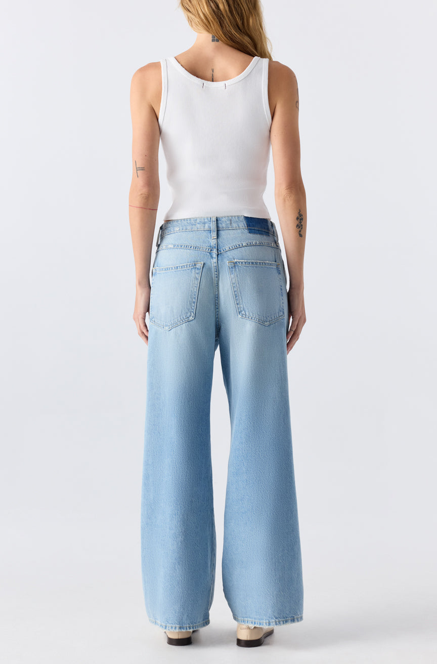 AMO Denim | Isabel in Radical