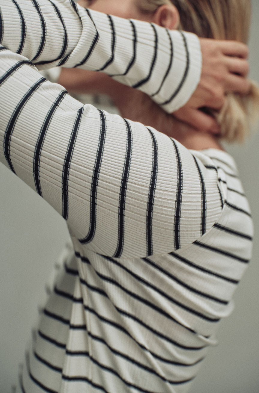 AMO Denim | Joanna Long Sleeve in Natural/Black