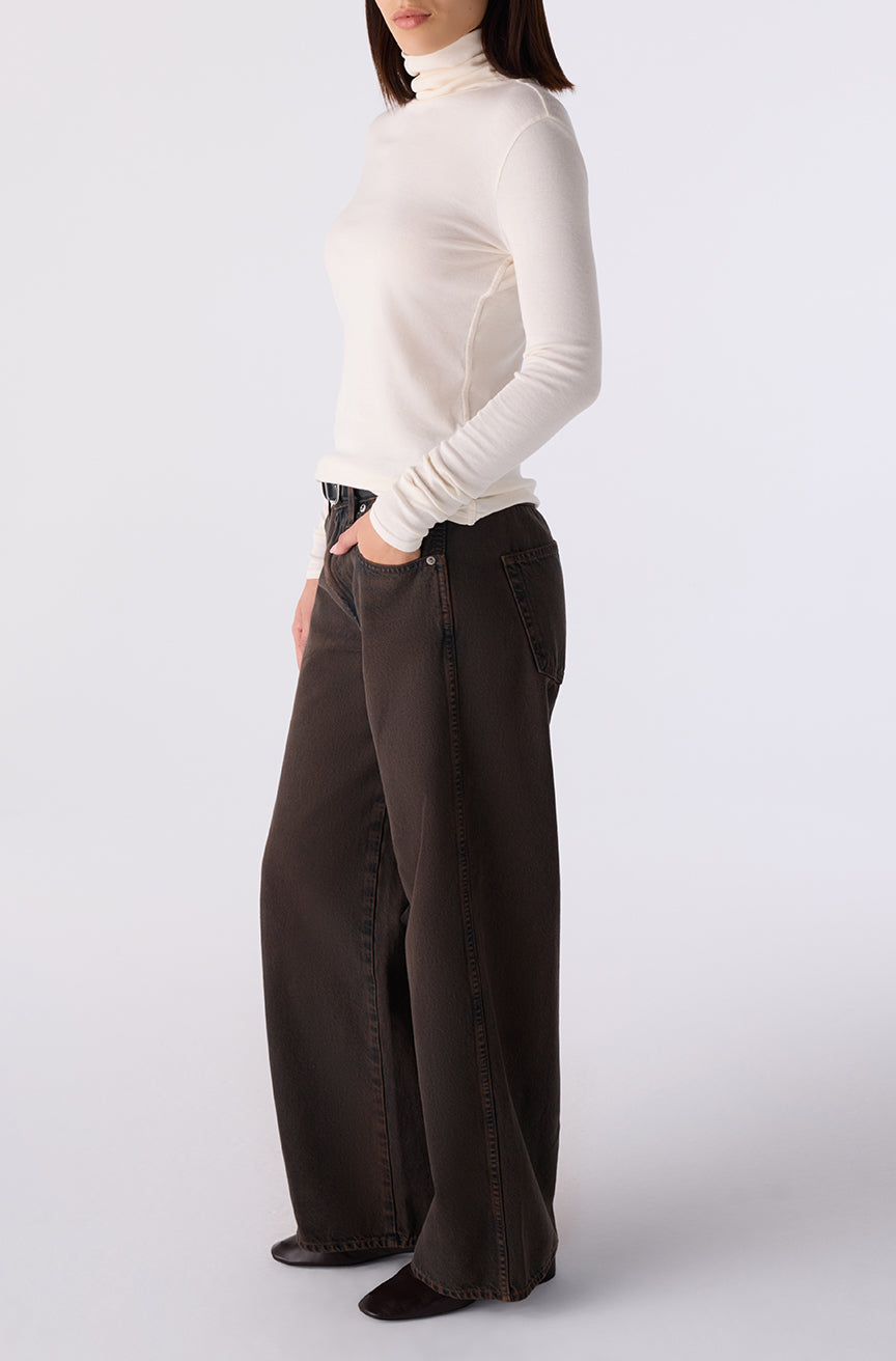 AMO Denim | Kira in Workshop