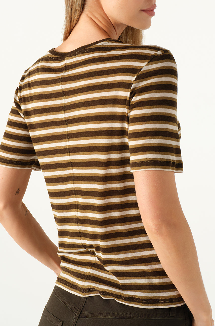 Quinn Tee
