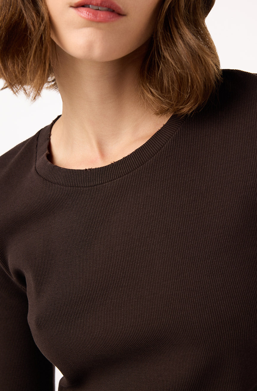 【DEARMINE】Monen Reglan Ribbed Slim Tee AMO Denim | Slim Rib Tee in Espresso – A M O