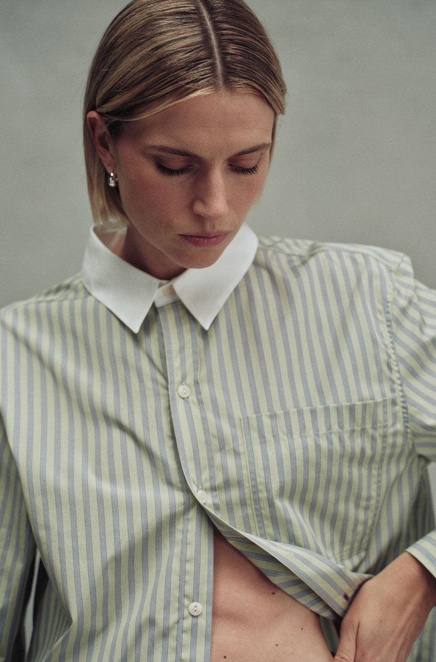 AMO Denim | Ruth Crop in Thistle